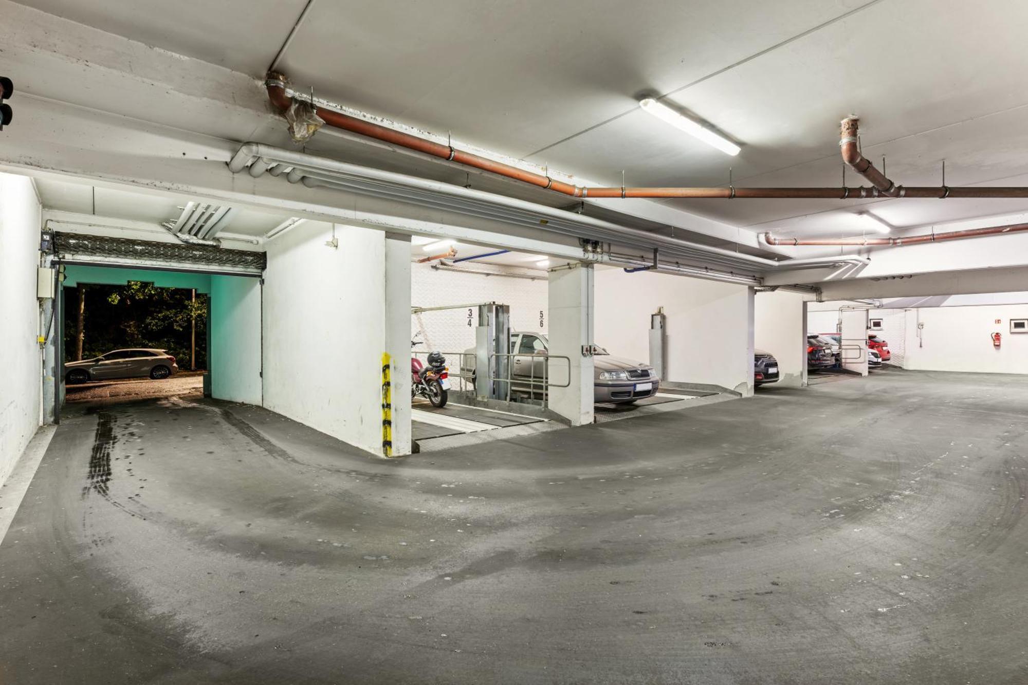 Edler Wohnraum Schwanenteich-Suite Mit Balkon, Kaffeevollautomat, Lift & Parkplatz 茨维考 外观 照片