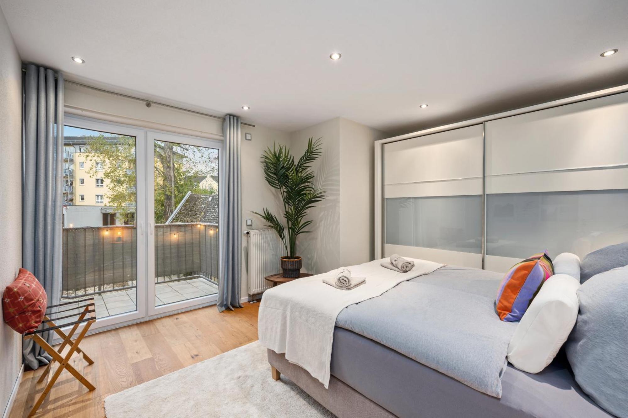 Edler Wohnraum Schwanenteich-Suite Mit Balkon, Kaffeevollautomat, Lift & Parkplatz 茨维考 外观 照片