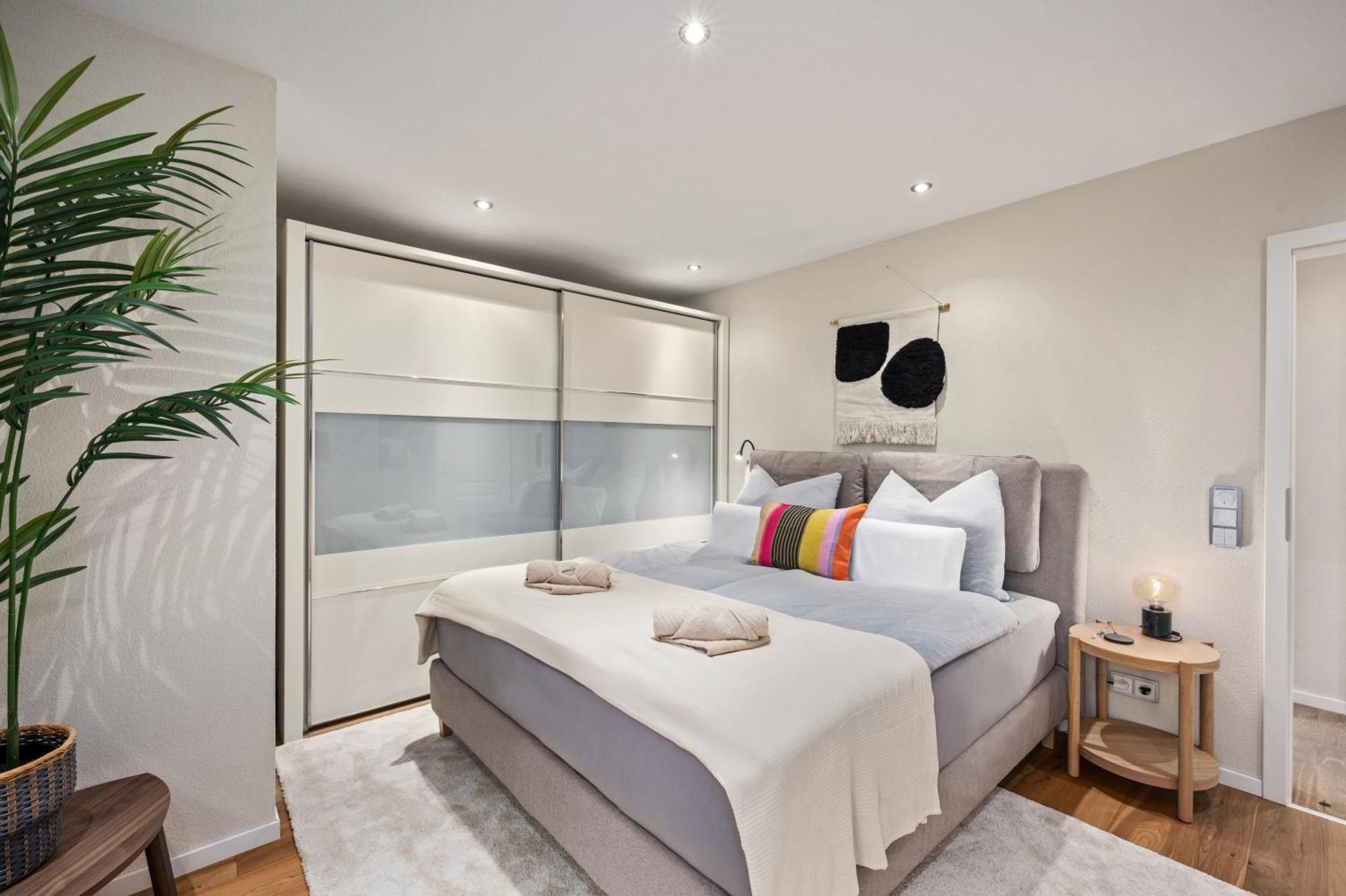 Edler Wohnraum Schwanenteich-Suite Mit Balkon, Kaffeevollautomat, Lift & Parkplatz 茨维考 外观 照片